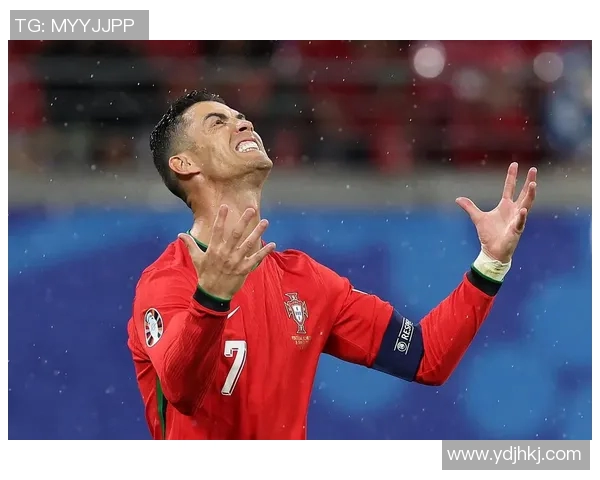 C罗首红缺生死战,马丁内斯叹运气差